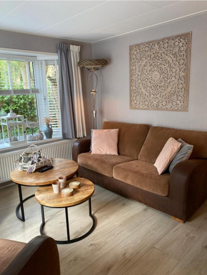 Luxe Chalet Met Prachtig Terras Op De Veluwe , Veel Privacy ホンデルロー エクステリア 写真