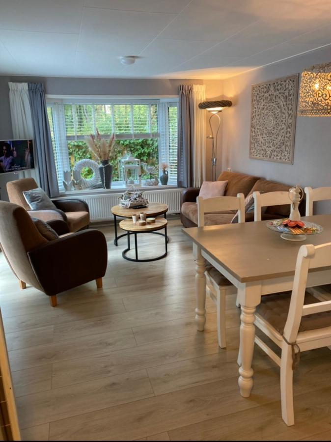 Luxe Chalet Met Prachtig Terras Op De Veluwe , Veel Privacy ホンデルロー エクステリア 写真