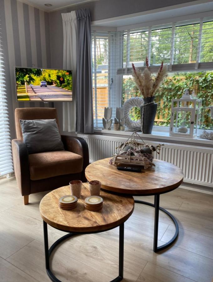 Luxe Chalet Met Prachtig Terras Op De Veluwe , Veel Privacy ホンデルロー エクステリア 写真