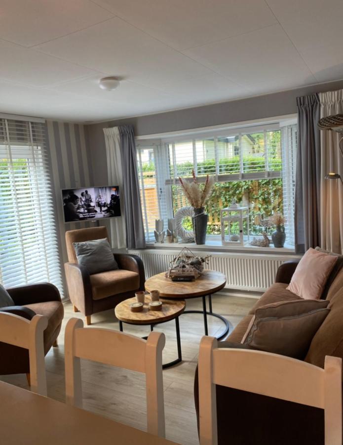 Luxe Chalet Met Prachtig Terras Op De Veluwe , Veel Privacy ホンデルロー エクステリア 写真