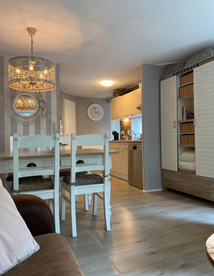 Luxe Chalet Met Prachtig Terras Op De Veluwe , Veel Privacy ホンデルロー エクステリア 写真